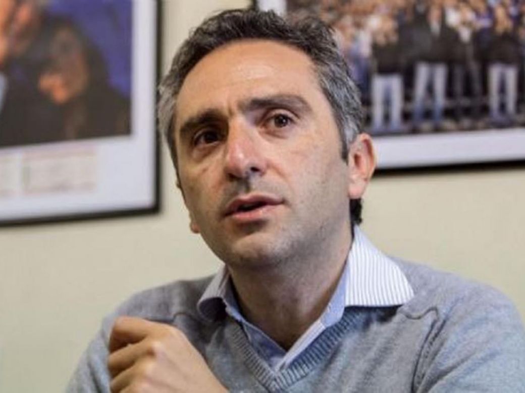 El "Cuervo" Larroque criticó al ministro de Economía de la Nación, Martín Guzmán, y habló de la interna del oficialismo.