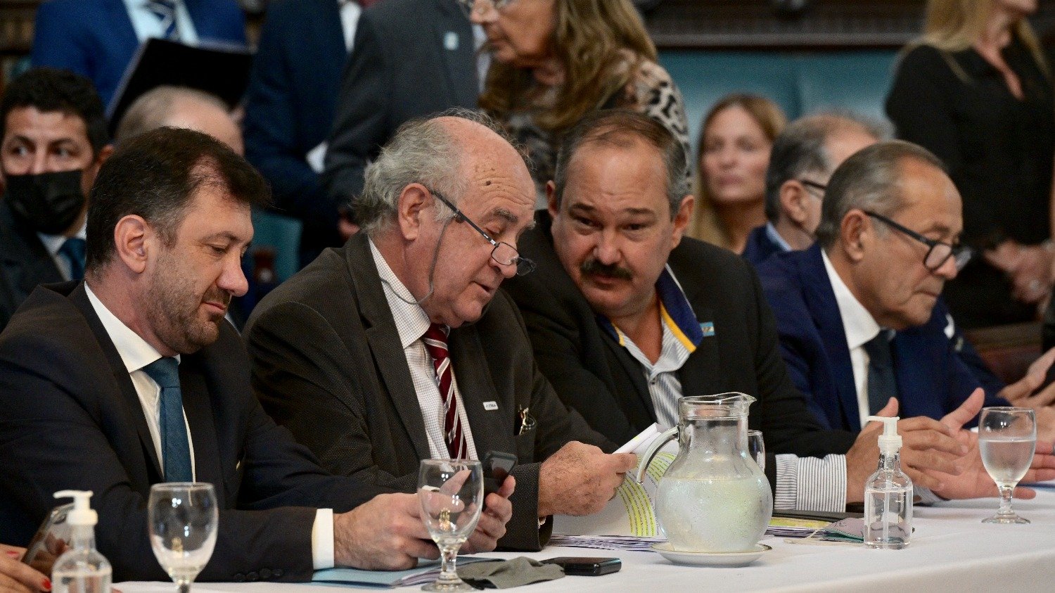 Las iniciativas fueron presentadas a fines de marzo por un grupo de senadores del Frente de Todos, entre los que figuraban Oscar Parrilli.