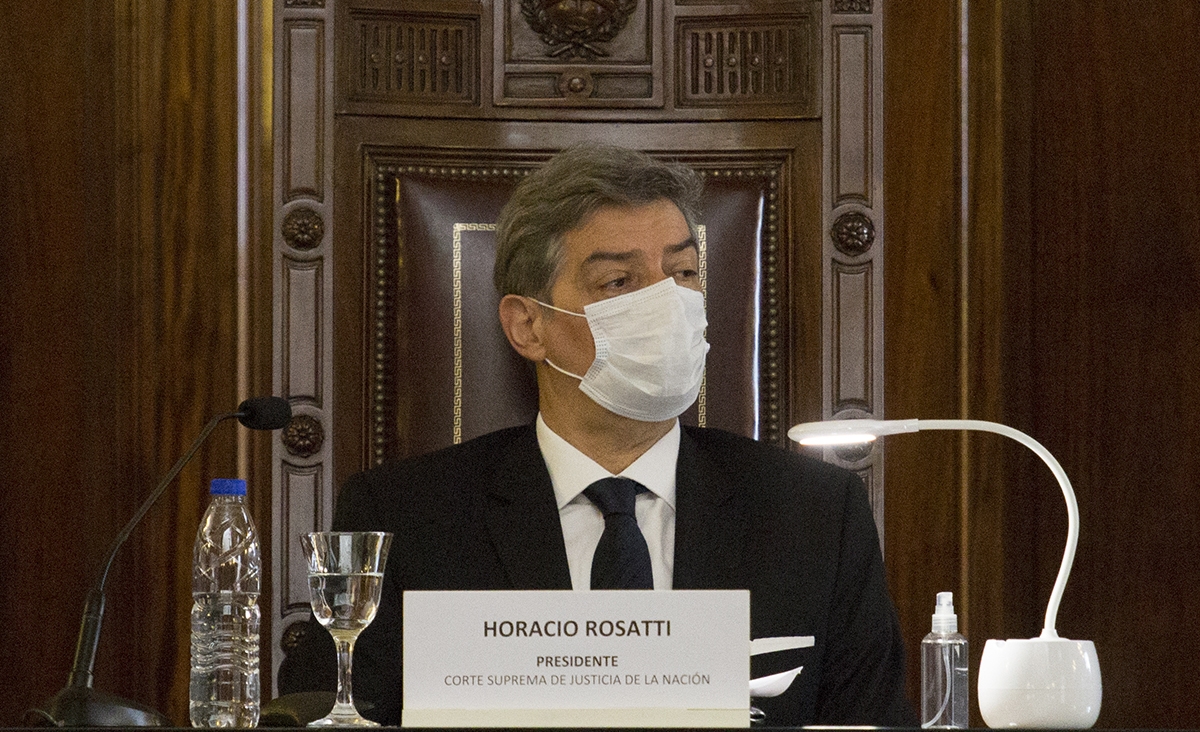 Ministros, funcionarios y legisladores del Frente de Todos salieron en bloque a criticar la posible asunción del presiente de la Corte Suprema, Horacio Rosatti, al frente del Consejo de la Magistratura.