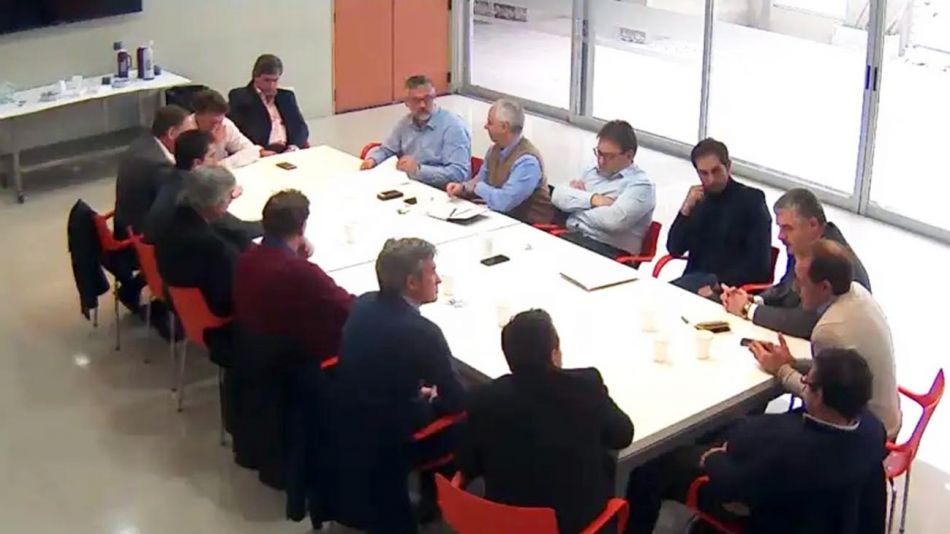 Allan fue uno de los asistentes a la reunión del 15 de junio de 2017 en la sede del Banco Provincia en la ciudad de Buenos Aires.