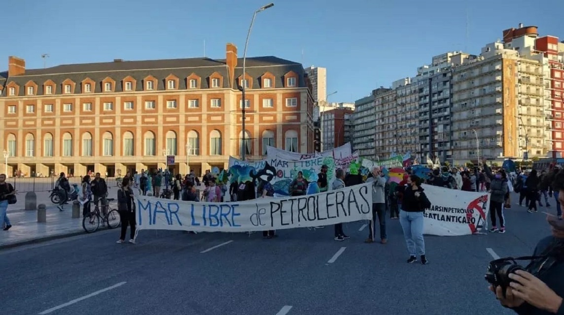 El Atlanticazo mensual, que termino en el escrache a la CGT comenzó en la Rambla de Los Lobos.