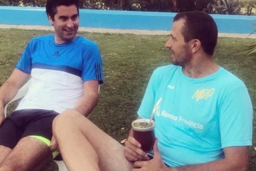Manuel Mosca junto al senador bonaerense, Eduardo "Bali" Bucca.