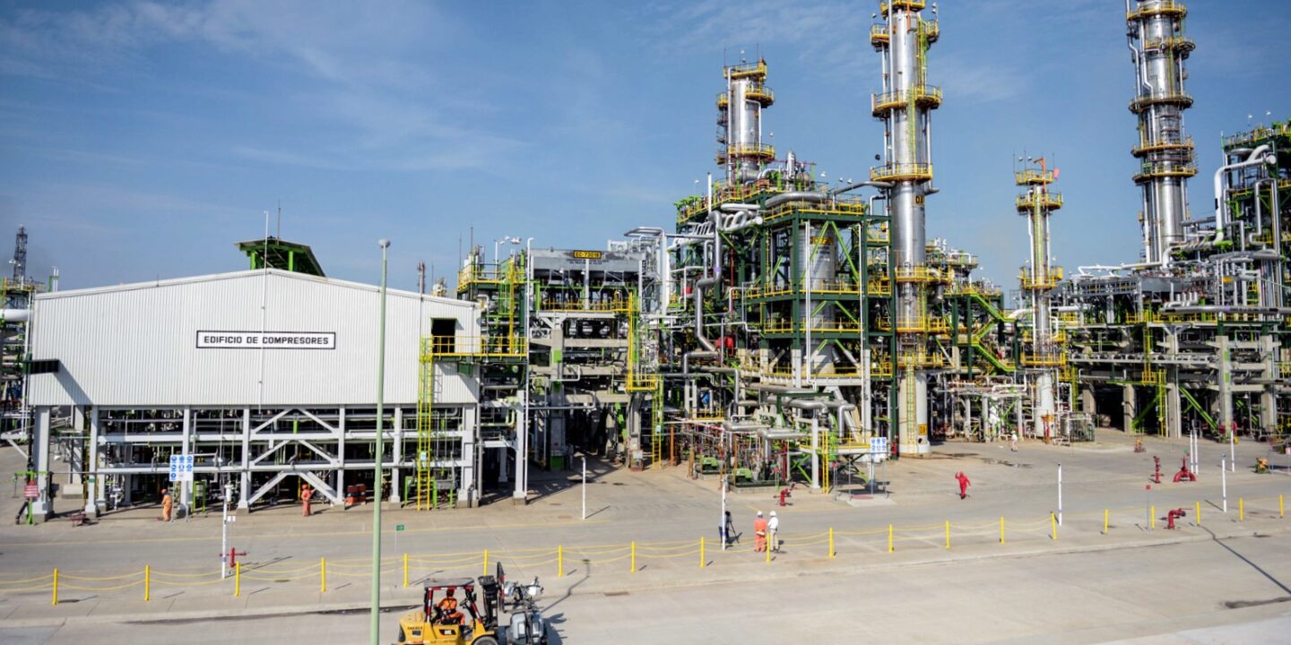 El crédito del BID tiene como objetivo contribuir a la descarbonización del sector eléctrico al disminuir sus emisiones de gases.