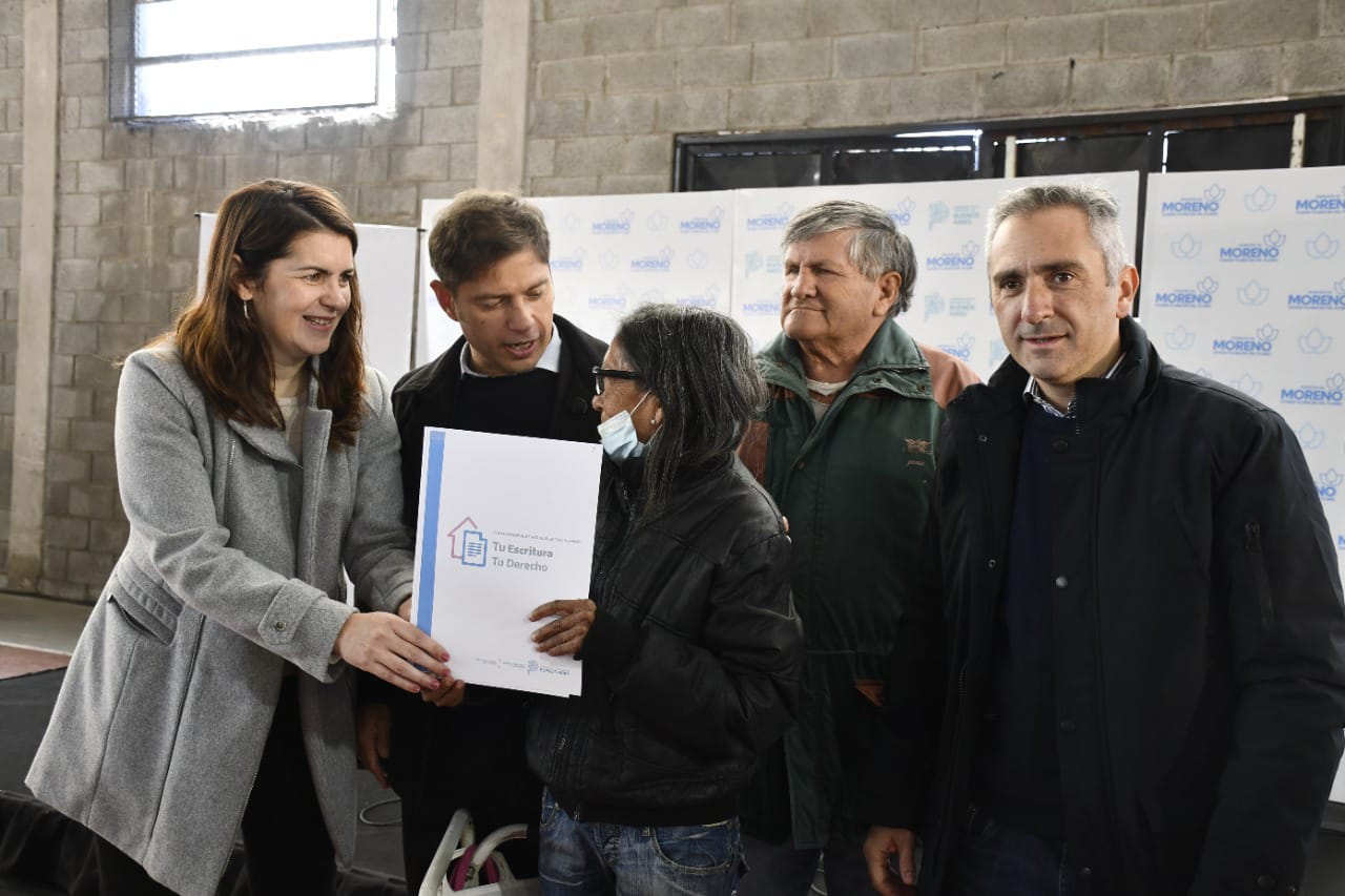 El Gobernador bonaerense, Axel Kicillof, entregará nuevamente escrituras de viviendas en la Sexta sección electoral.