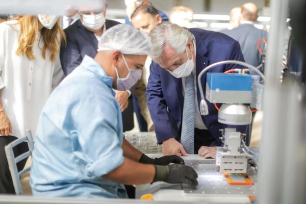 El presidente Alberto Fernández impulsó el surgimiento del Programa Construir Ciencia.
