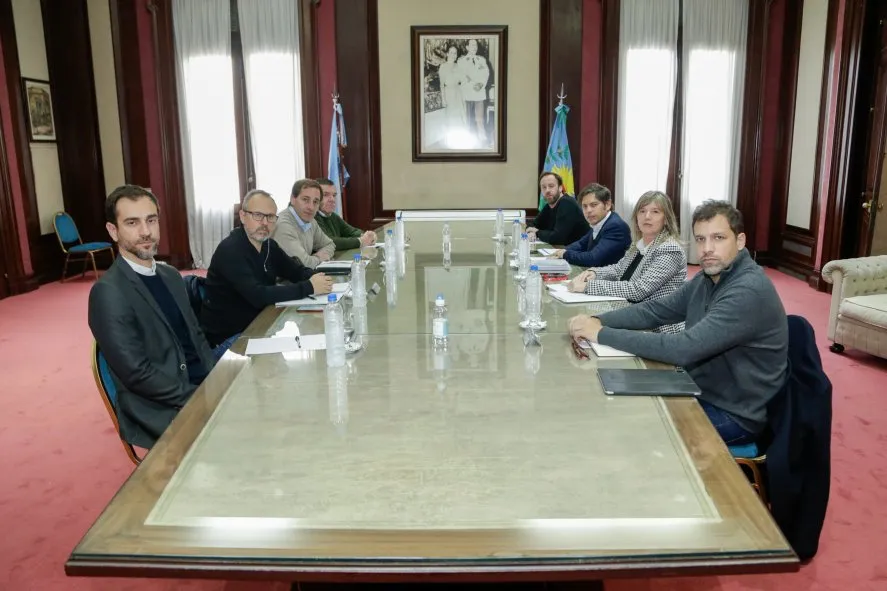 El Gobernador de la provincia de Buenos Aires, Axel Kicillof, recibió a los intendentes bonaerenses del PRO.