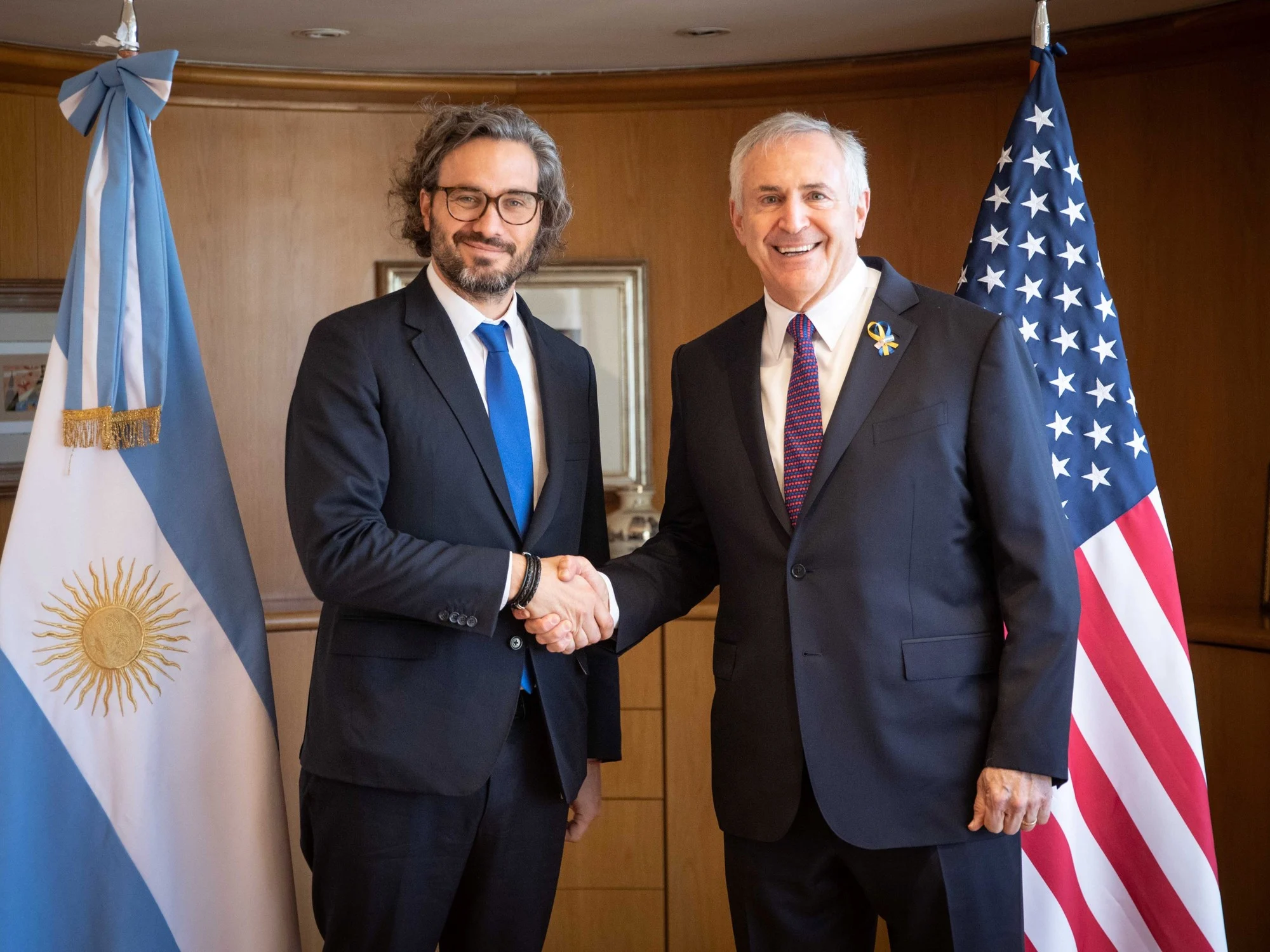 Para organizar el cónclave entre ambos mandatarios, el canciller Santiago Cafiero se reunió con el embajador estadounidense, Marc Stanley.