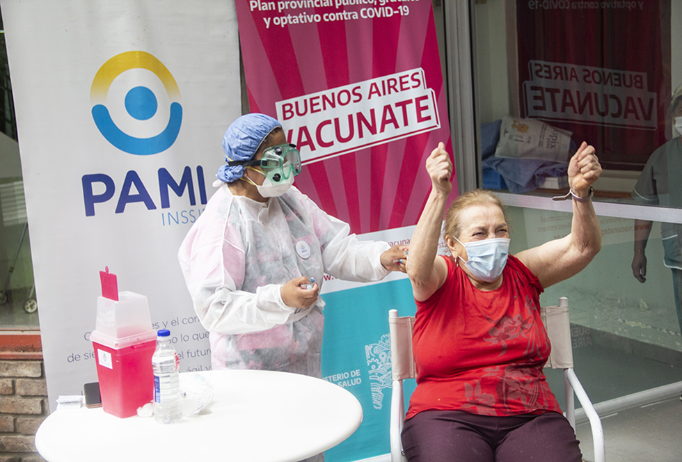 El Ministerio de Salud bonaerense informó que ya se encuentra disponible para ciertos grupos la quinta dosis de vacuna Covid.