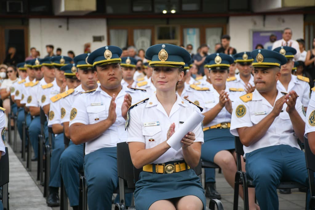 El Servicio Penitenciario Bonaerense abrió hoy las inscripciones para la carrera de Oficiales.