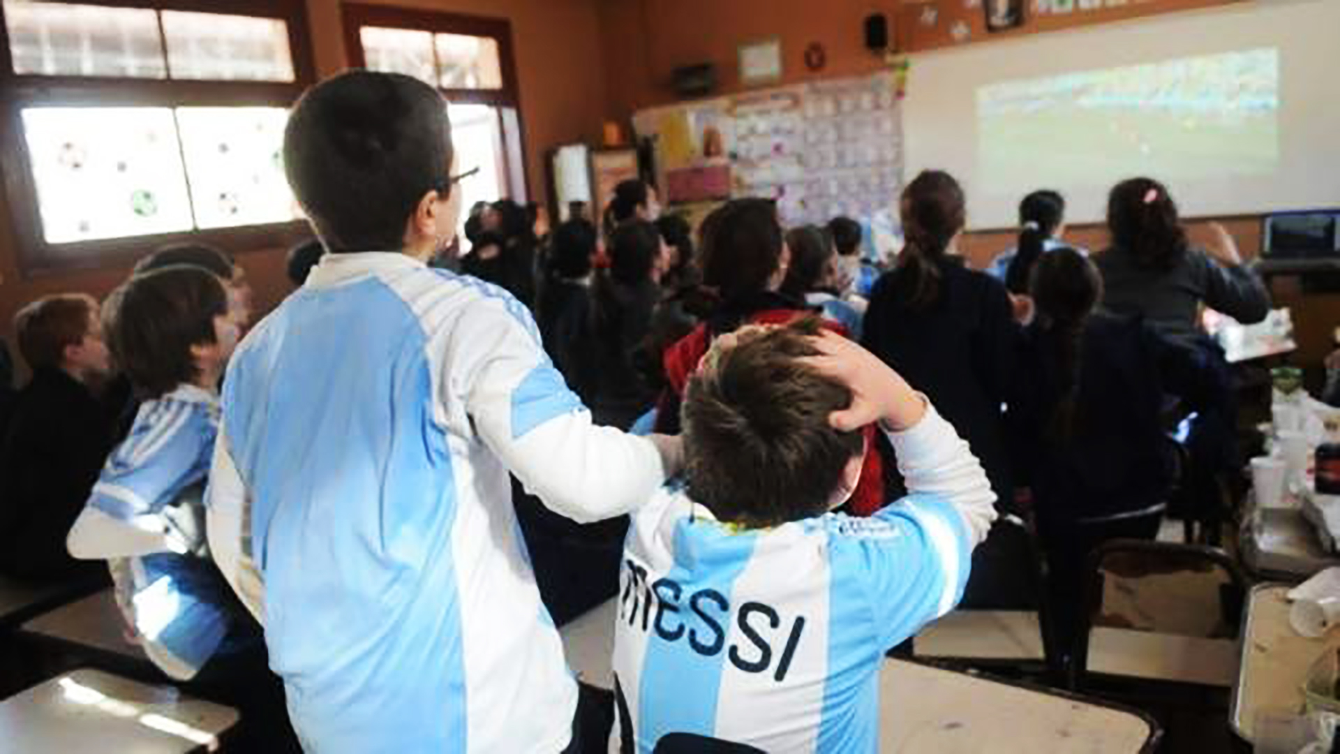 El ministro de Educación de la Nación, Jaime Perczyk, manifestó que quiere pasar los partidos del mundial en las escuelas.