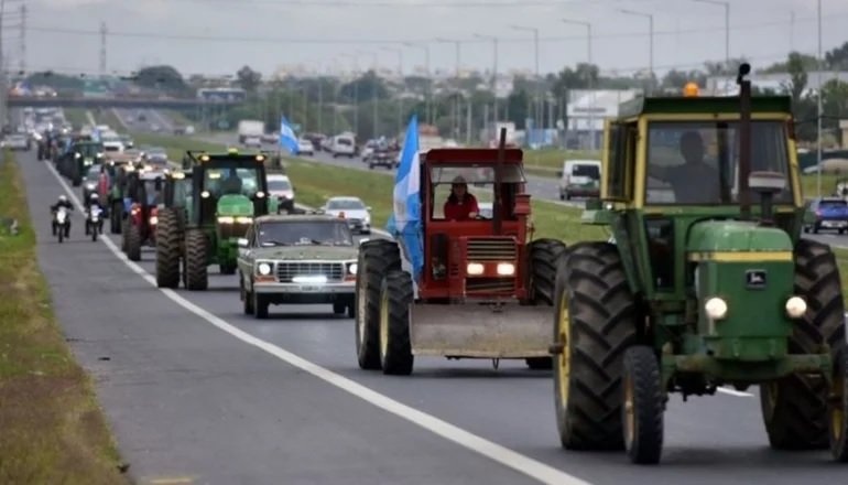 Durante este miércoles el campo para en todo el país, con movilizaciones y paralización del comercialización. 