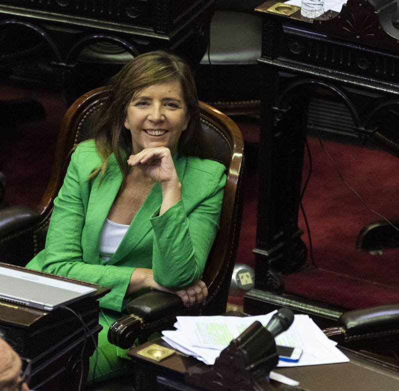 En un vivo por la red social Instagram, la portavoz presidencial, Gabriela Cerruti, se mostró a favor de la legaliación de la marihuana.
