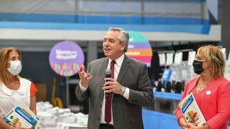 El presidente Alberto Fernández lanzó el Programa "Libros para Aprender" hace unos meses.
