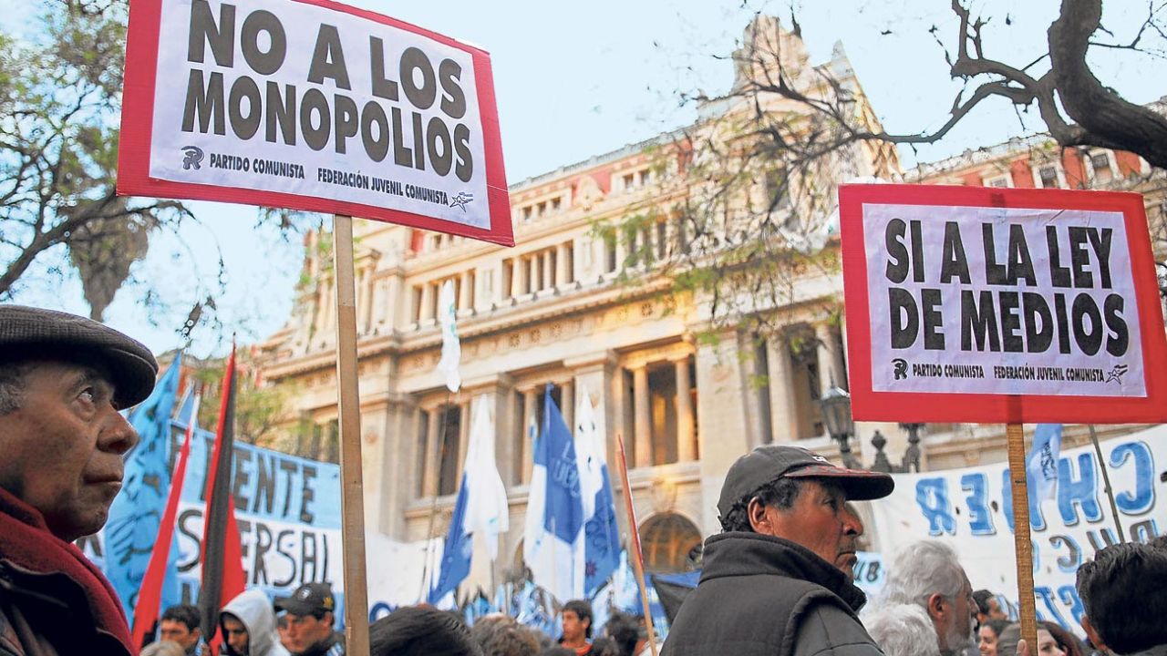 El paquete de leyes para democratizar la comunicación apunta a revitalizar la Ley de Medios.
