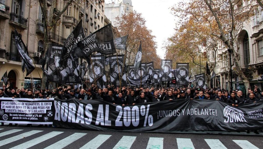 El Sindicato Único de Trabajadores del Neumático Argentino (Sutna) realizará este jueves una movilización a Plaza de Mayo.