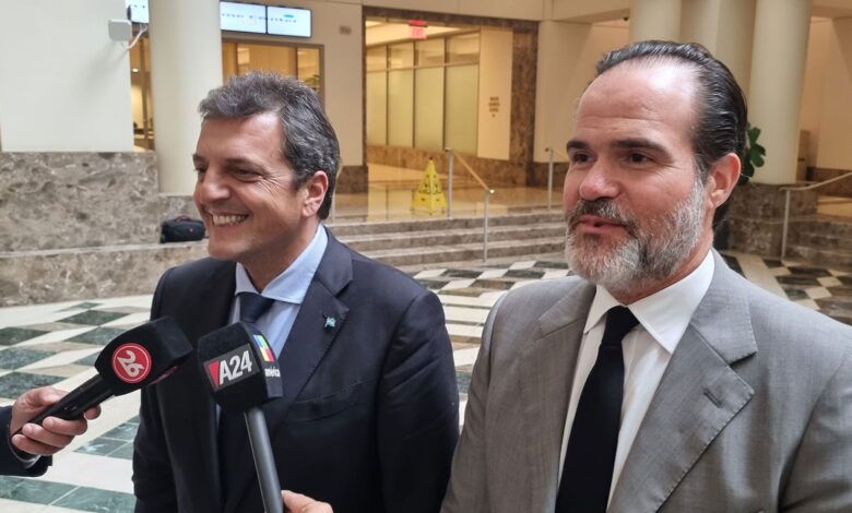 En el marco de su gira por Estados Unidos, Massa mantuvo una reunión con el presidente del BID, Mauricio Clever-Carone.