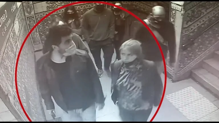 Los autores atentado a la vicepresidenta Cristina Kirchner fueron vistos en las cámaras de seguridad de la Ciudad.