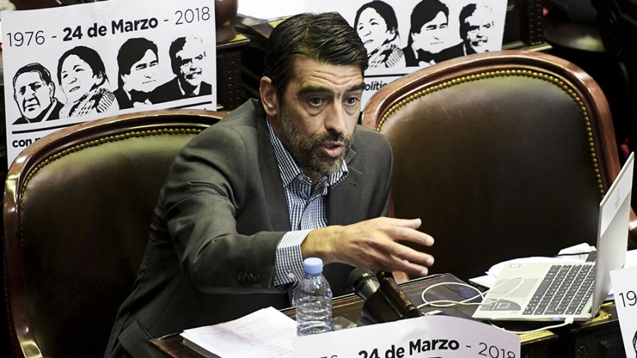 La presidenta de la Cámara de Diputados nacional firmó la resolución con la nómina de los cuatro nuevos consejeros. También irán Vanesa Siley (FdT), Roxana Reyes (UCR) y Álvaro González (Pro).