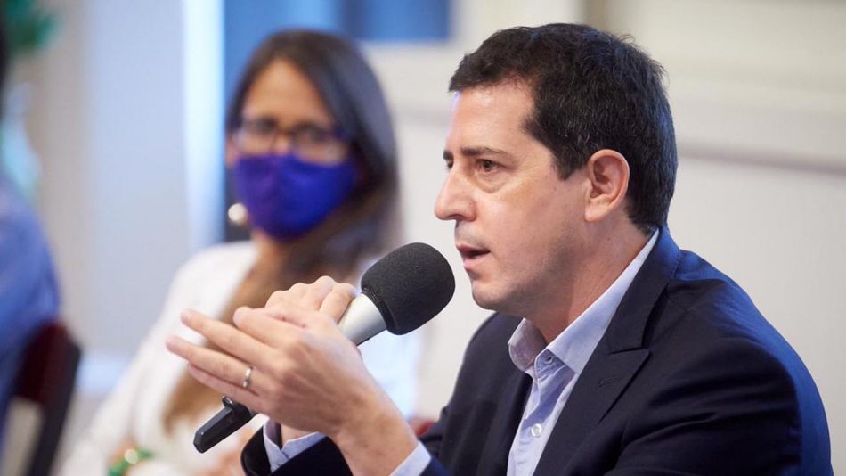'Wado' de Pedro anunció que la convocatoria a sectores de la oposición será para "abordar el tema de la intolerancia política en la sociedad".