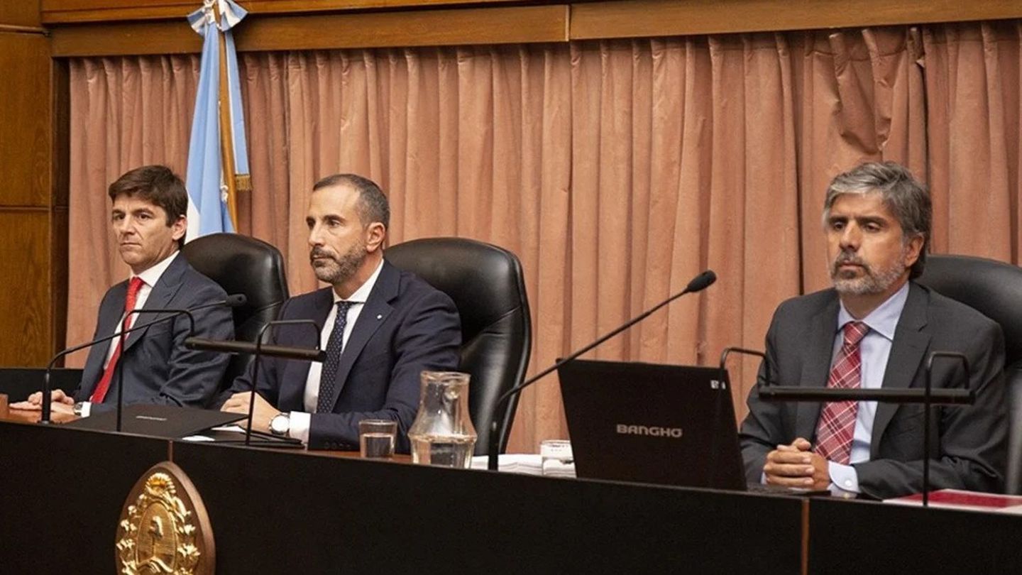 Este martes prosiguen los alegatos de las defensas en el juicio por la denominada causa Vialidad. Seguí en vivo los descargos.