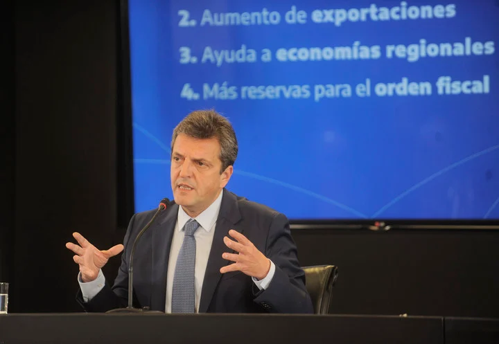 Massa sostuvo que el nuevo sistema de liquidación de divisas fue "avisado" al FMI. 