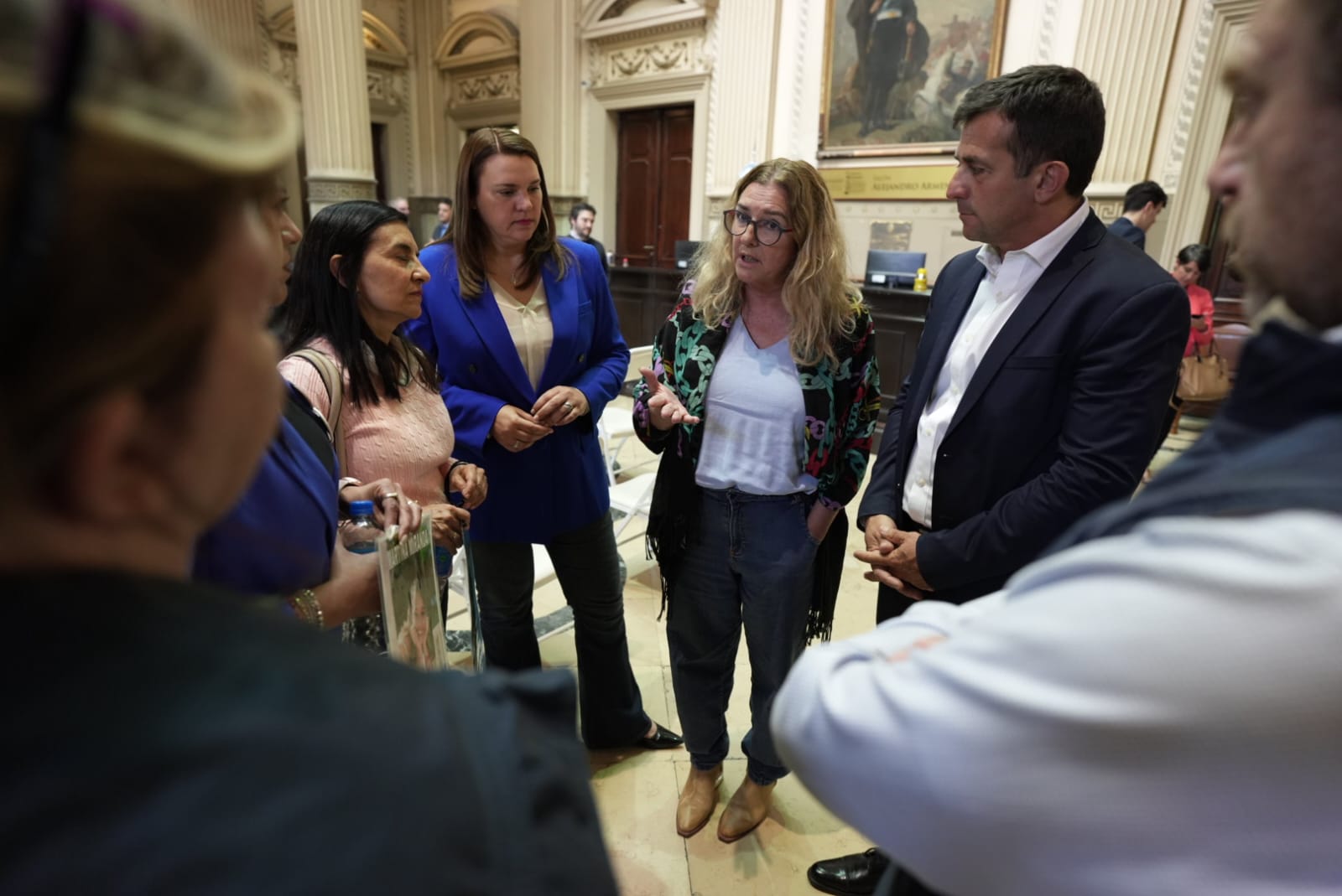 Alcohol cero. Christian Gribaudo, Claudia Rucci y Lorena Petrovich con los familiares de víctimas de siniestros viales.