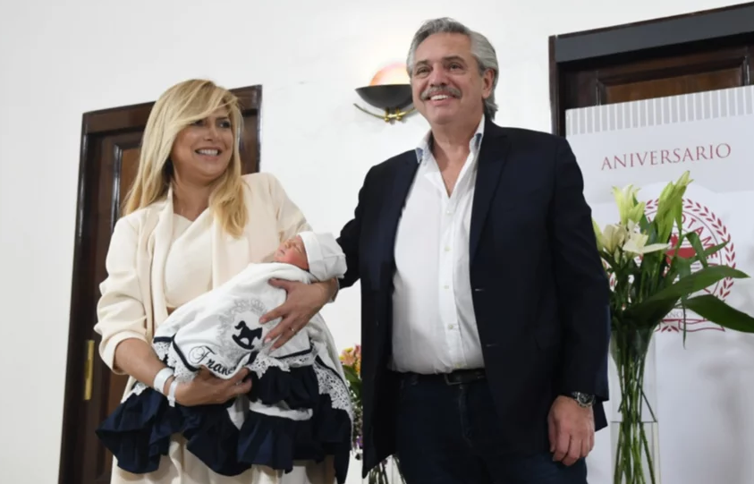La primera dama había optado por el Sanatorio Otamendi para dar a luz a Francisco, el hijo que tiene con Alberto Fernández.