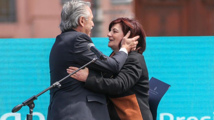 Gabinete: Alberto Fernández le tomó juramento a las nuevas tres ministras