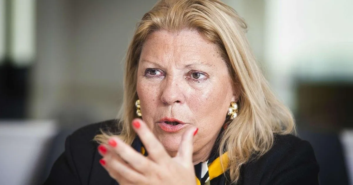 La titular de la Coalición Cívica, Elisa Carrió, criticó los nuevos tipos de dólar que impuso el Gobierno nacional.
