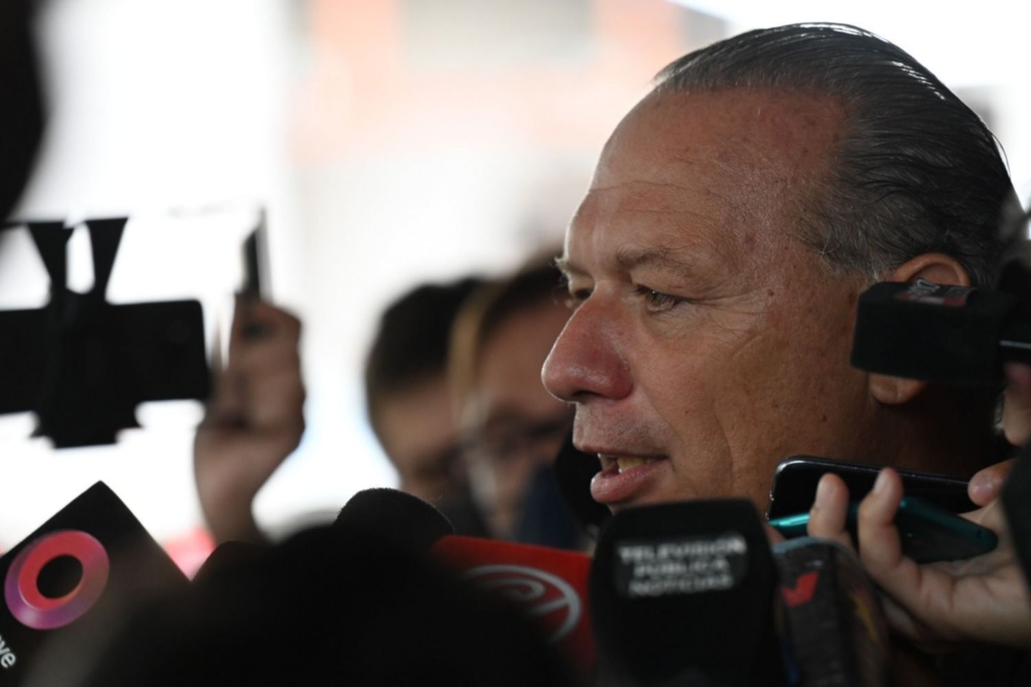 Diputados bonaerenses del Pro piden el juicio político a Sergio Berni por mal desempeño e incumplimiento de sus deberes como funcionario público.