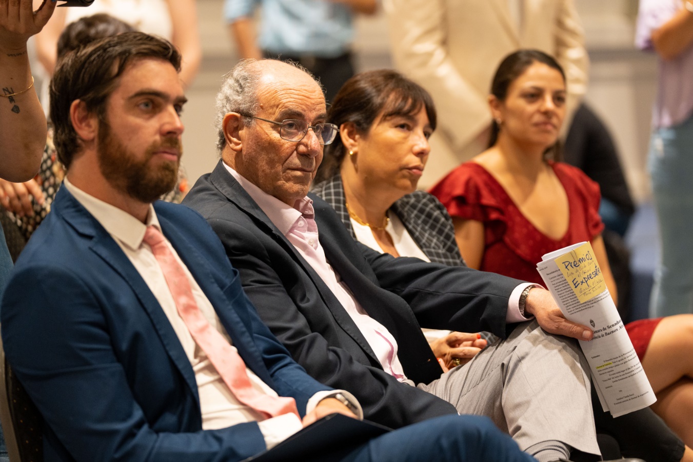 Los senadores que participaron de la entrega de los premios expresarte.