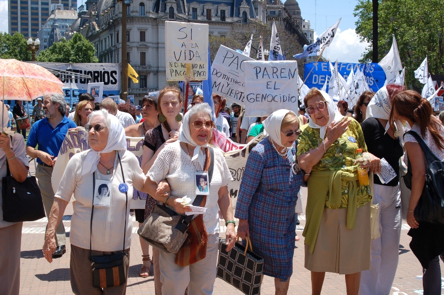 La ronda de este jueves será en homenaje a Hebe de Bonafini, quien era la presidente de Madres de Plaza de Mayo desde 1979.