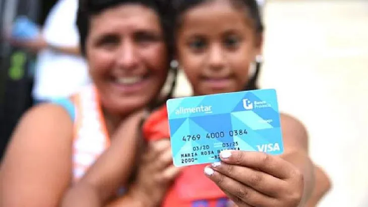 El Gobierno nacional anunció un aumento del 40% para la Tarjeta Alimentar.
