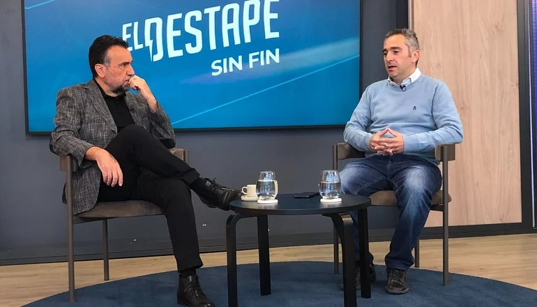 El camporista y funcionario bonaerense, Andrés "Cuervo" Larroque, arremetió contra el presidente Alberto Fernández.