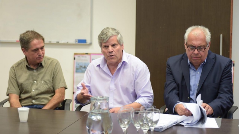 El diputado Fabio Britos presentó un proyecto para unificar las cámaras de la Legislatura y eliminar las elecciones de medio término.