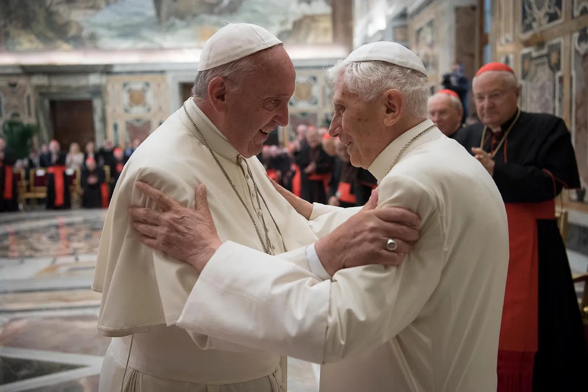 Benedicto XVI Francisco