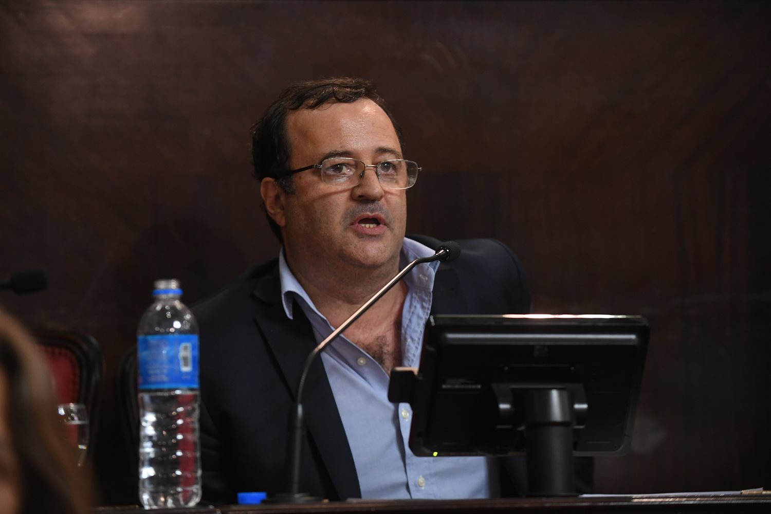 El senador Marcelo Daletto no llegó a completar su exposición por el Presupuesto de Kicillof.