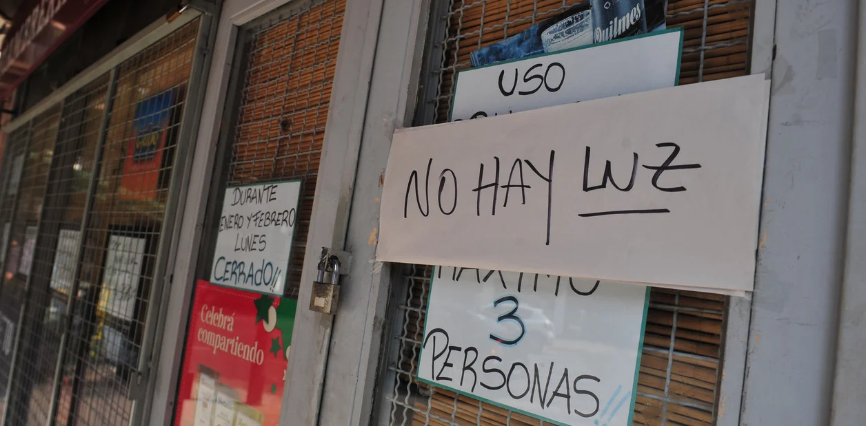 Quieren sacarle la conseción a Edesur por los reiterados cortes de luz.