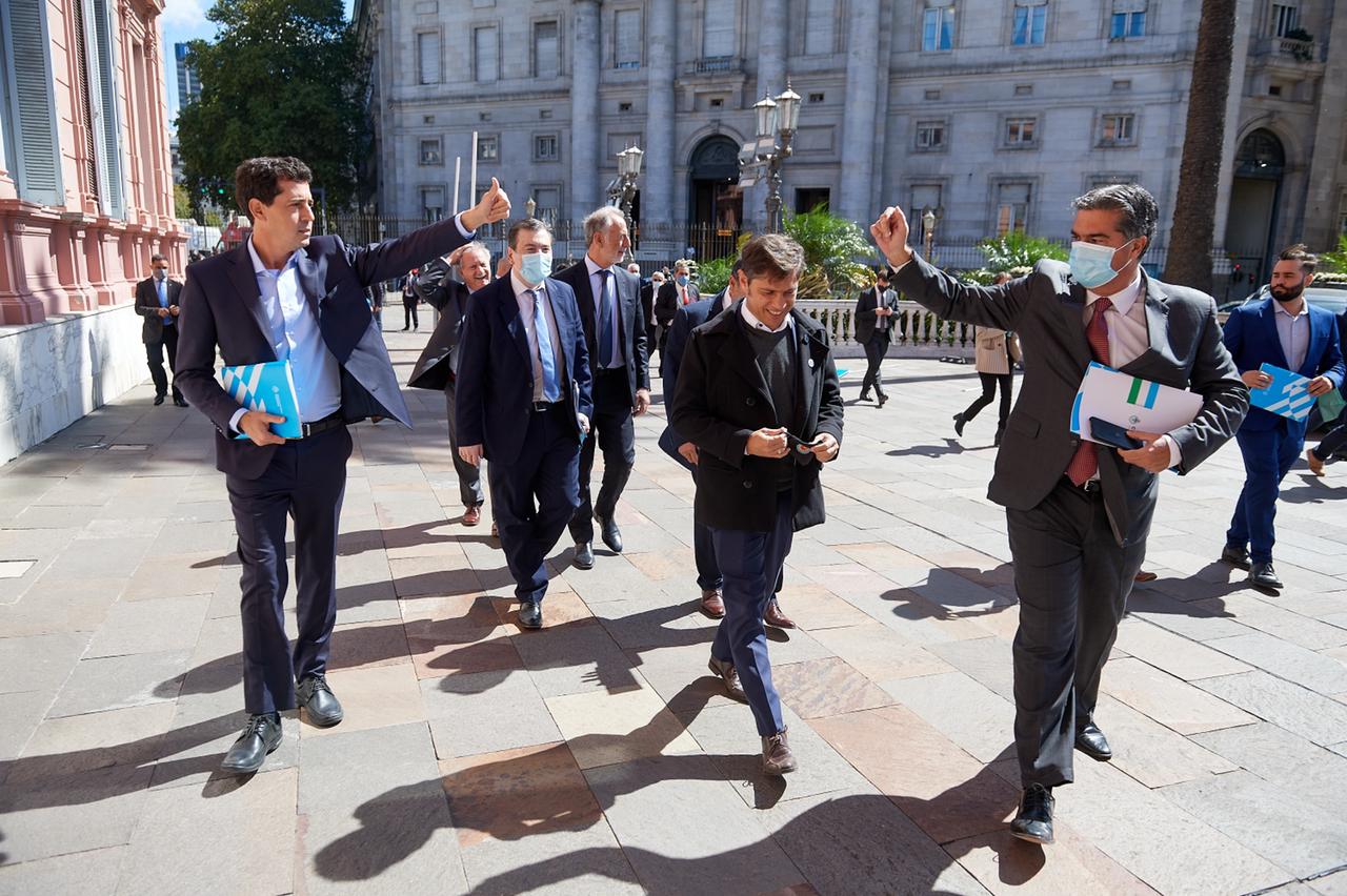 La Liga de Gobernadores emitió un comunicado para rechazar la condena contra Cristina Kirchner y denunció que se trata de un intento de proscripción.