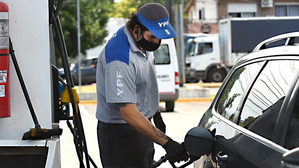 El Gobierno nacional aplicó este jueves una suba del 4% para los combustibles.