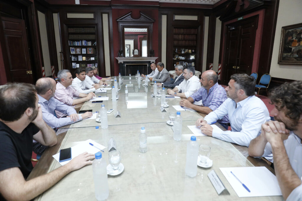 Uno de los tópicos presentes en la reunión que encabezó Kicillof, fueron las consecuencias del fallo de la Corte sobre coparticipación.