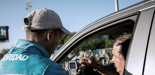 El Ministerio de Transporte bonaerense llevó adelante un total de 7.061 testeos de alcoholemia en enero, de los cuales 237 resultaron positivos.