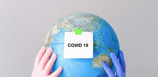 Luego de la reunión del comité de emergencia, la OMS decidió mantener el alerta máximo por la pandemia Covid.