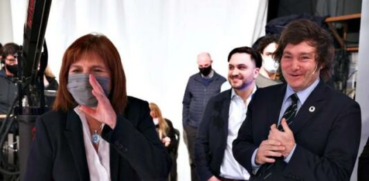Milei descartó nuevamente una alianza electoral con Juntos por el Cambio y calificó a ese espacio como “un rejunte de miserables".
