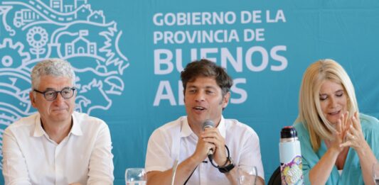 Desde Villa Gesell, Kicillof anunció un paquete de créditos para pymes por $10.500 millones. Además, destacó los números de la temporada de verano.