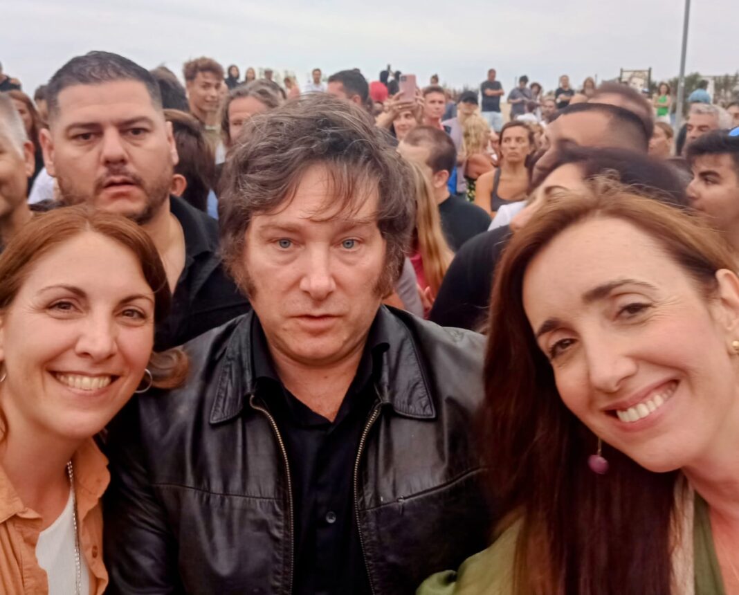 Milei este fin de semana pasada realizó su primera actividad con tono de campaña de este 2023. Una diputada boaerense lo escoltó en el “tour de la libertad”.