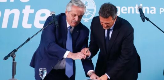 Cómo es el plan de Massa para compensar la recompra de deuda externa y cuidar las reservas del Banco Central.