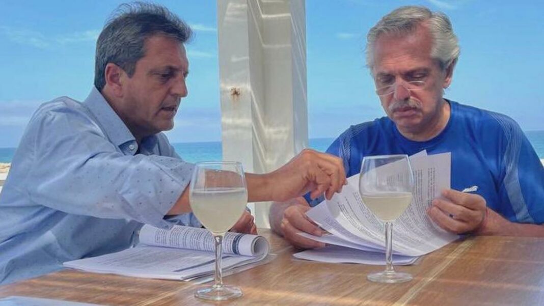 El presidente nacional, Alberto Fernández, analizó con Sergio Massa el acuerdo de integración con Brasil.