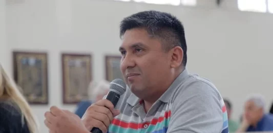 El concejal asesinado era de Berazategui. Fue ultimado sin piedad por la expareja de su mujer en el en el club Atlético Argentino de Quilmes.