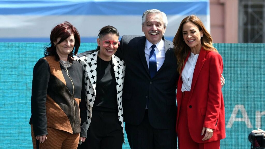 Alberto Fernández mantendrá una reunión con dirigentes mujeres para diagramar la agenda de género en 2023.